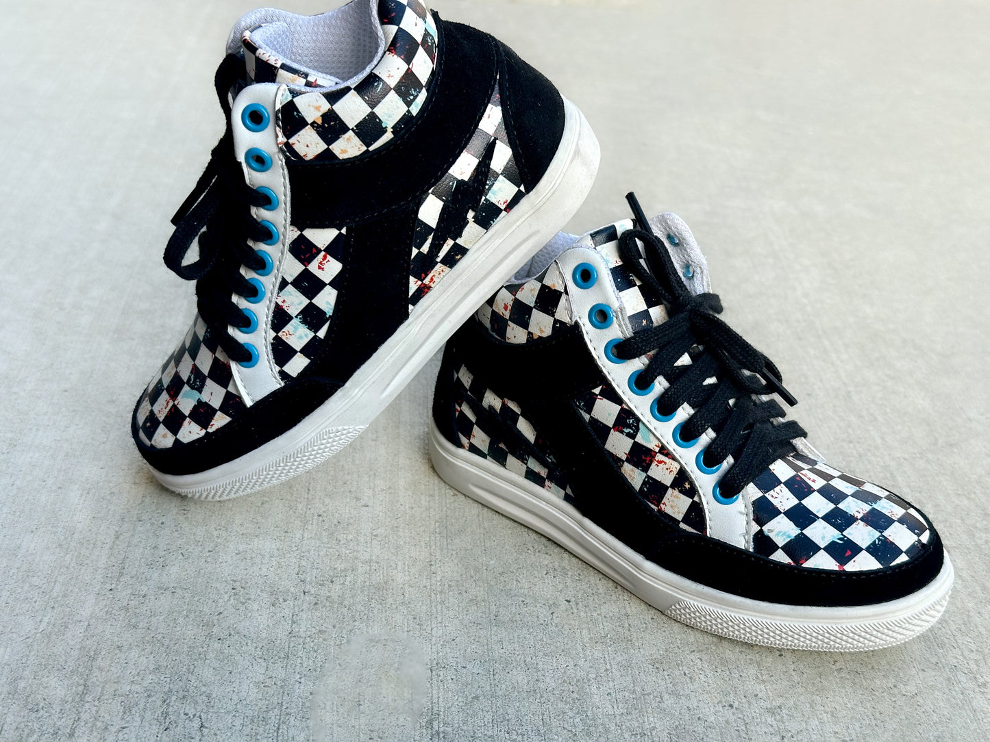 Surf’s Up Checks Sneakers