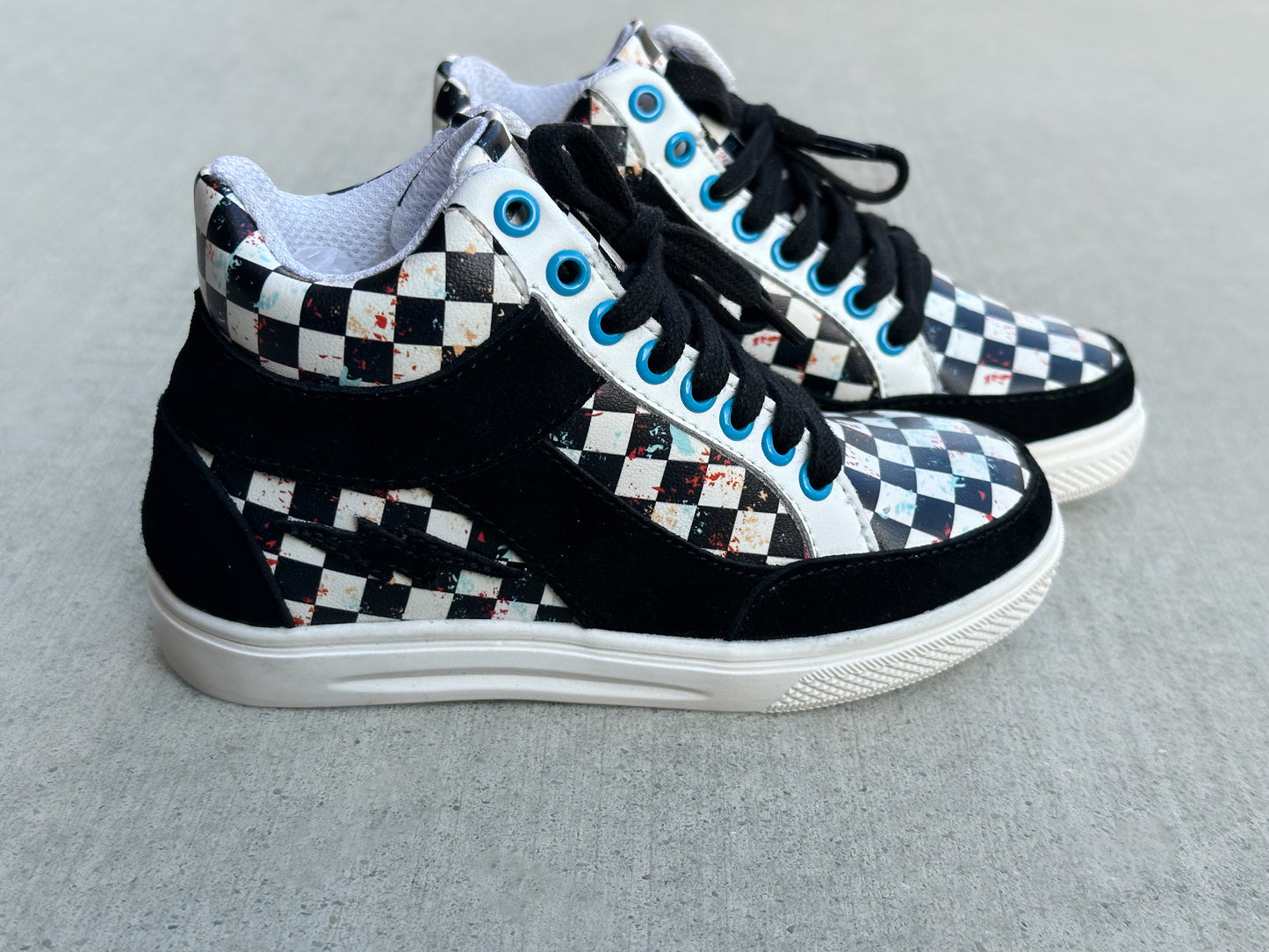 Surf’s Up Checks Sneakers